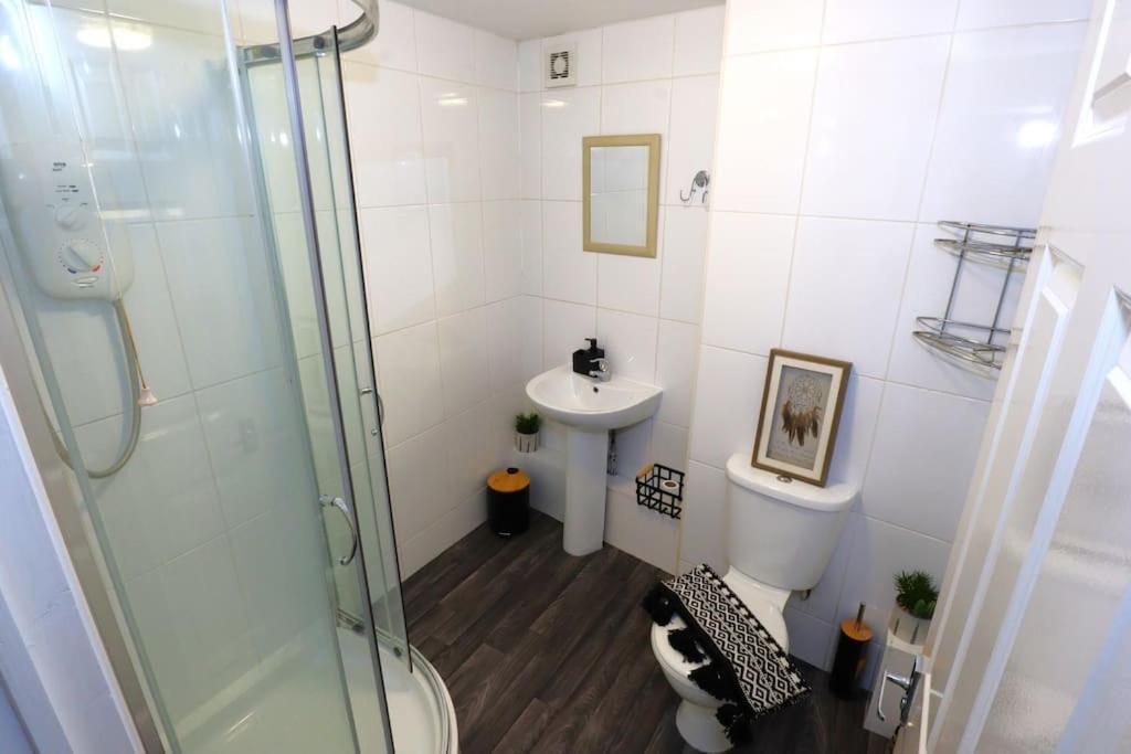 New Sunset Square Eastbourne 2 Bed Apartment, Long Stay Welcome Extérieur photo
